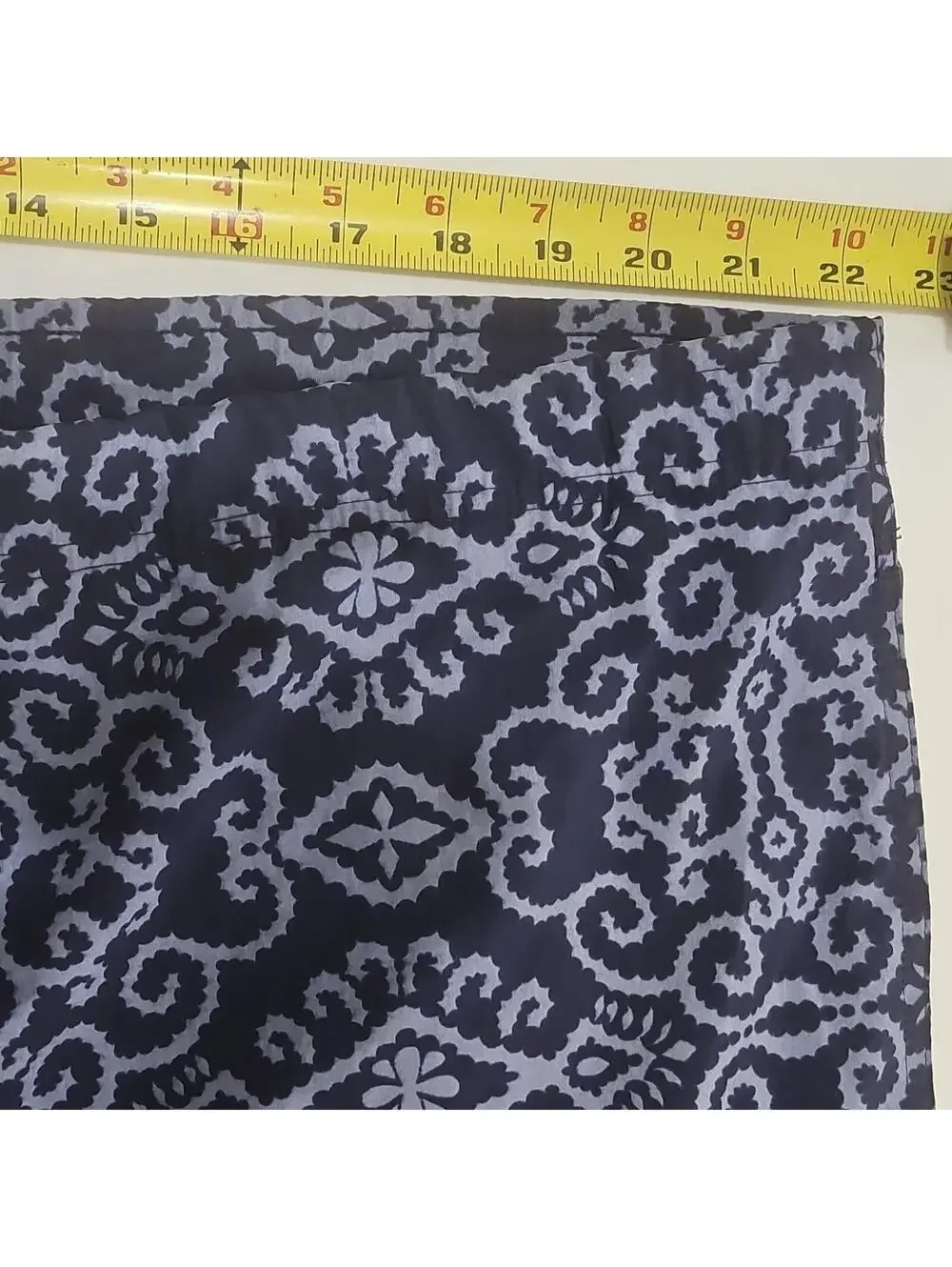 Old Navy Men's Swim Trunks Size XL Blue/Orange Paisley Mesh Lined  Pockets